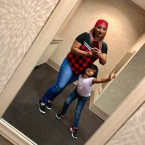 Meet your Posher, Hailey